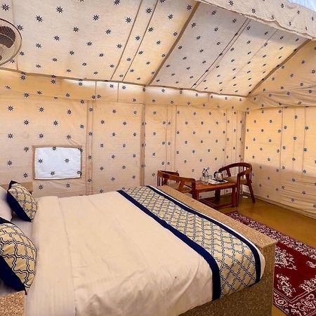 Ozaki Desert Camp & Resort Džaisalmér Exteriér fotografie