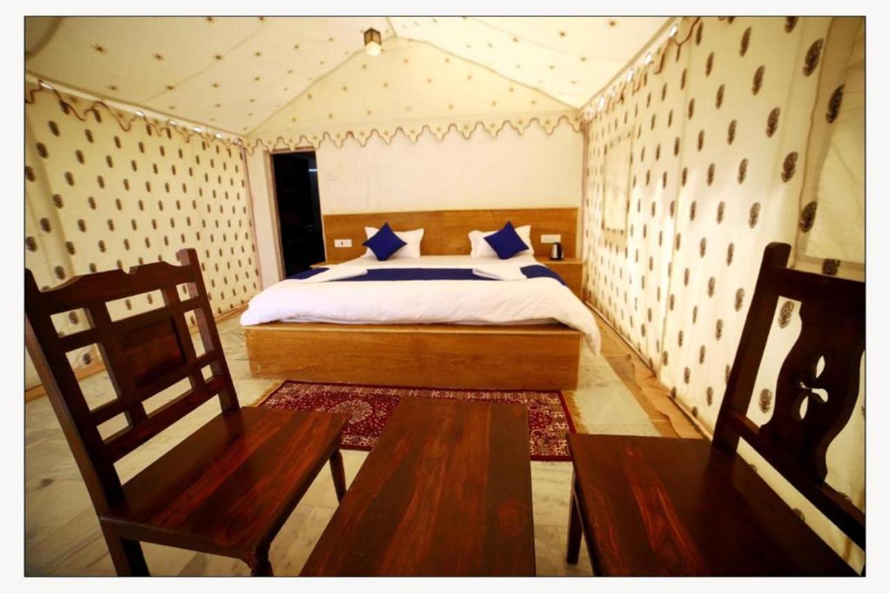Ozaki Desert Camp & Resort Džaisalmér Exteriér fotografie